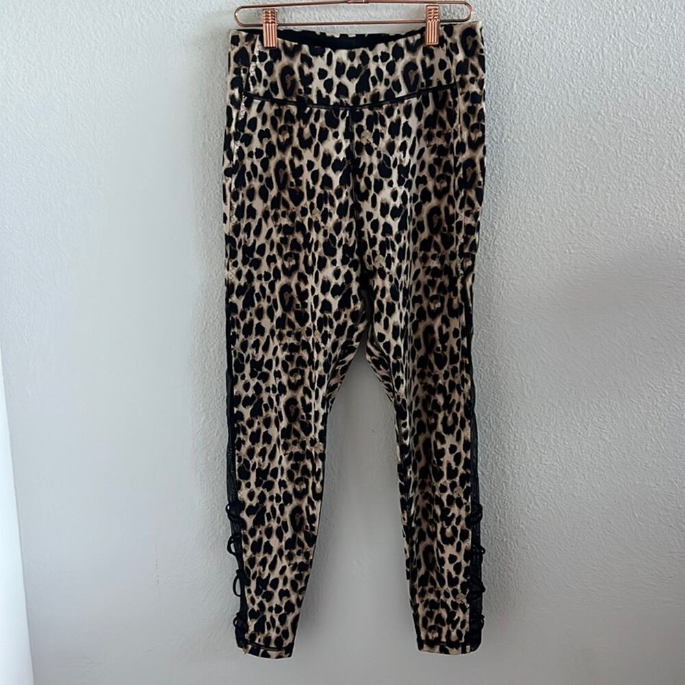 Victoria's Secret Sport Leopard Tights Strappy Side Bottom New Sport Tag 12